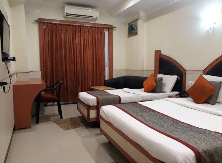 AC Deluxe In Rs. 2250