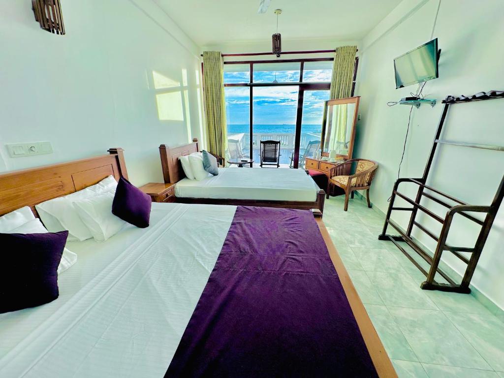 Ac Family Suite Room In Rs. 6000